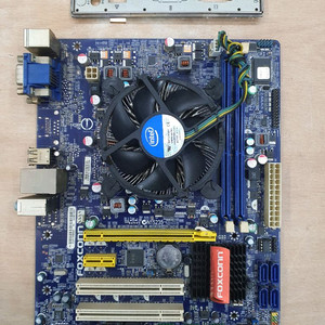 폭스콘 H61MX v2.0 메인보드 i7 3770 CPU 포함 이미지