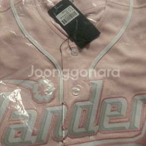 SSG랜더스 25시즌 벛꽃유니폼 핑크니폼 120사이즈 새상품 판매합니다. 이미지