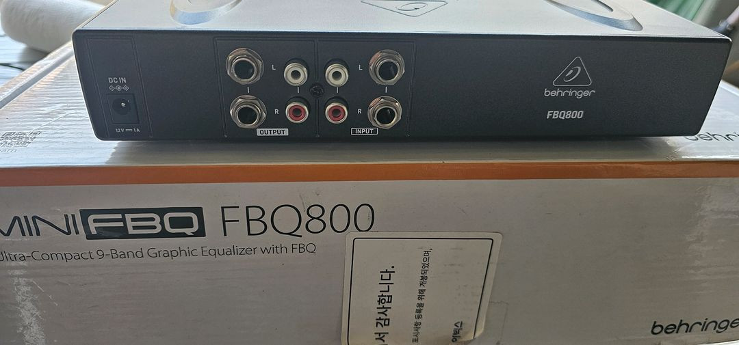 베링거9밴드 그래픽 이퀄라이저 이미지