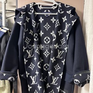 [정품] 루이비통 플랩 포켓 후디드 랩 코트 네이비 이미지