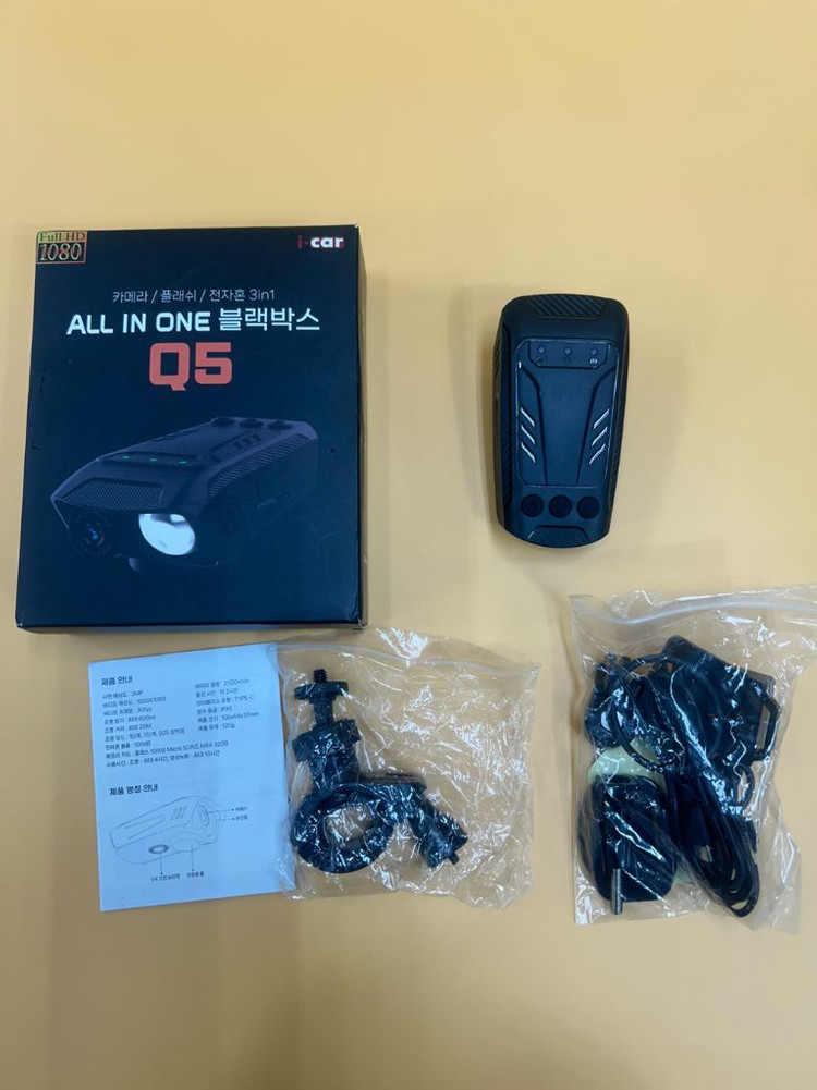 아이카 Q5 블랙박스 64GB 오토바이용 듀얼채널 이미지
