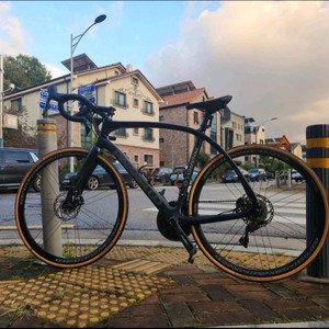 피나렐로 Treviso 로드 자전거 이미지