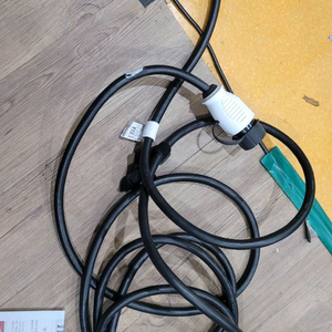 전기차 충전선 이미지