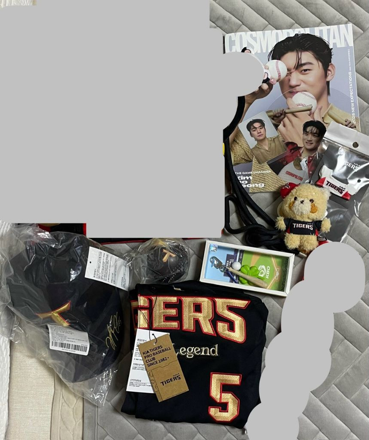 기아타이거즈 춘식이인형 레시키링 머플러 태그미럭키 김도영 10 텐 텐 월간 유니폼 모자 야구공 kia 이미지