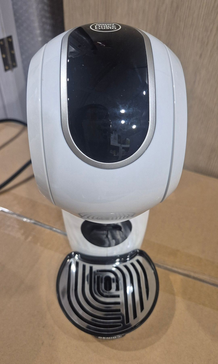 네스카페 돌체구스토 캡슐 커피머신 지니오 S 터치 택포 이미지