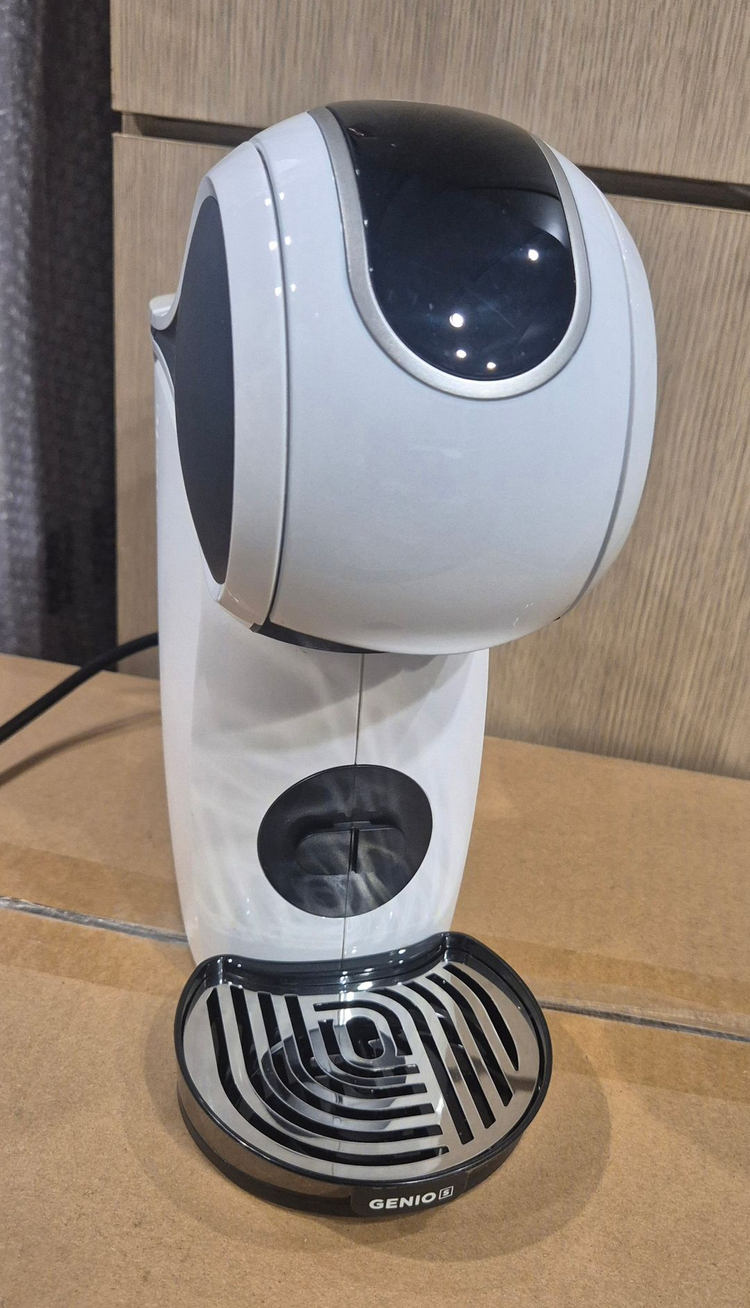 네스카페 돌체구스토 캡슐 커피머신 지니오 S 터치 택포 이미지