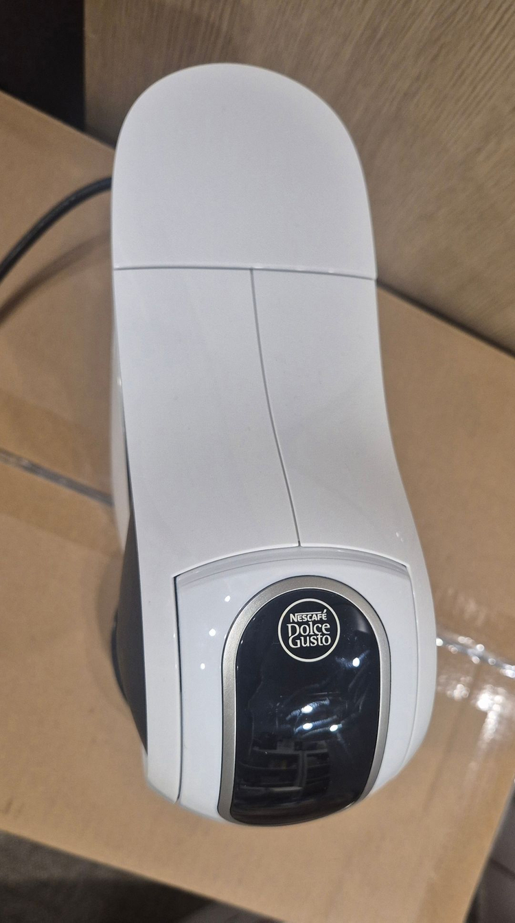 네스카페 돌체구스토 캡슐 커피머신 지니오 S 터치 택포 이미지