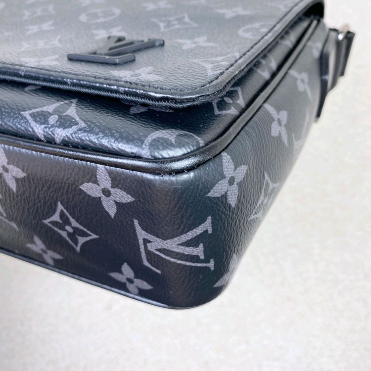 루이비통 메신저백 디스트릭트 pm 이미지