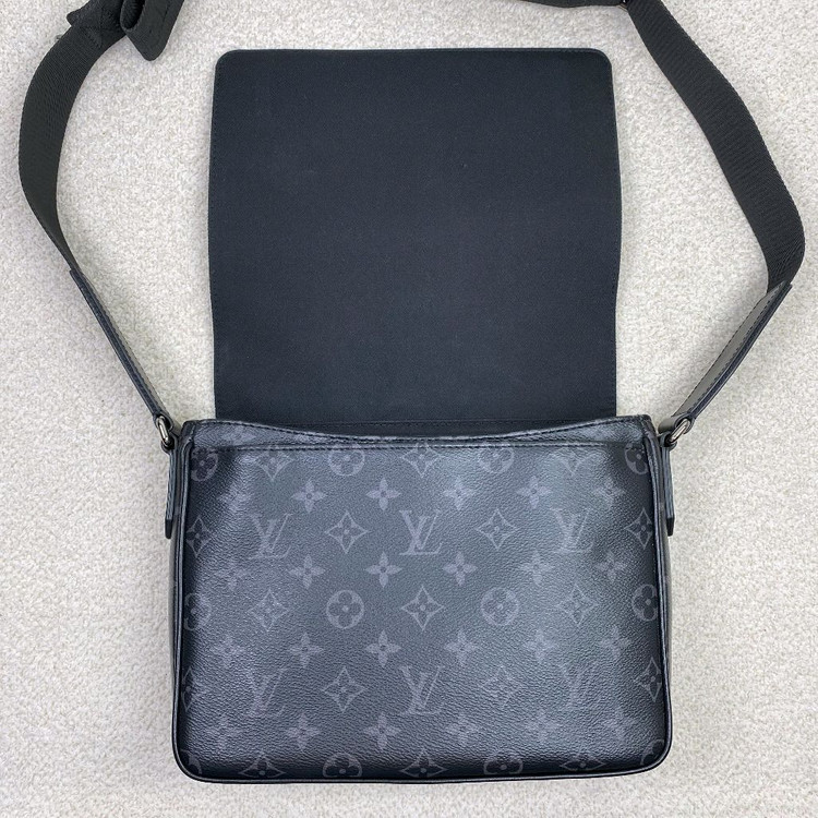 루이비통 메신저백 디스트릭트 pm 이미지