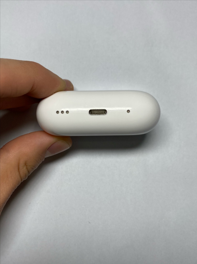 에어팟 프로2세대 무하자 + 충전기 이미지