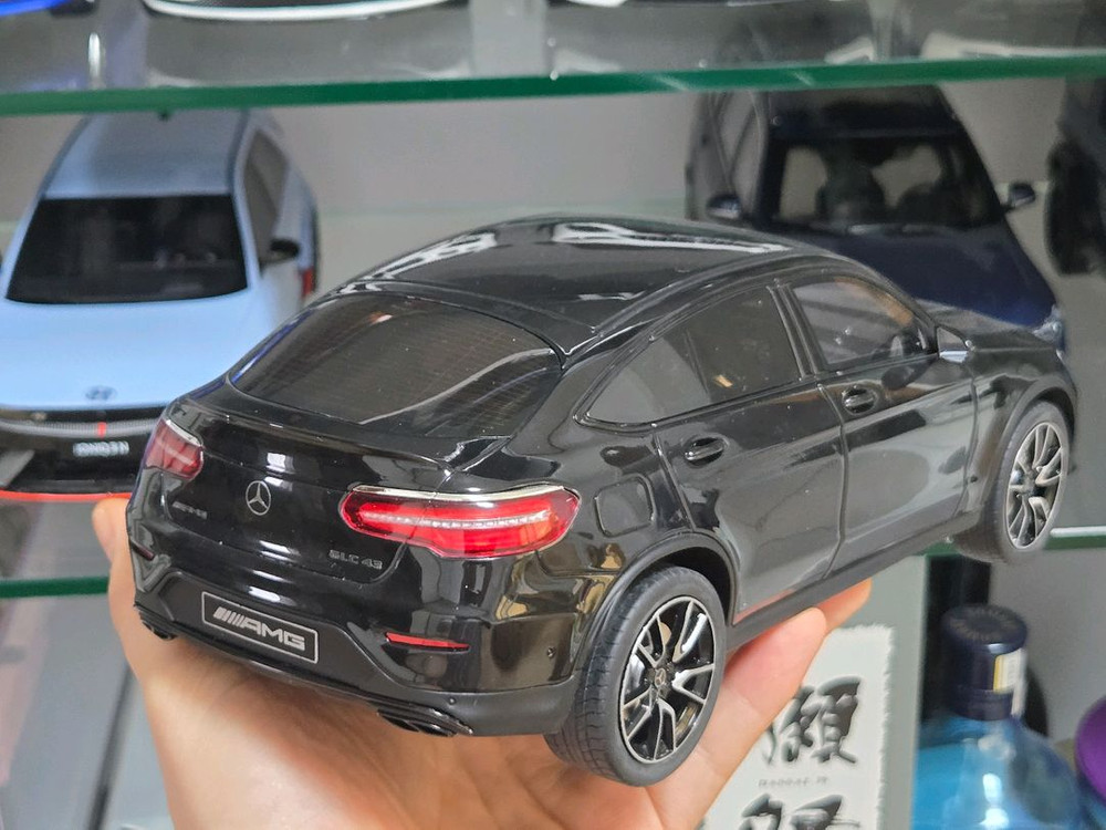 다이캐스트 1:18 모형 이미지