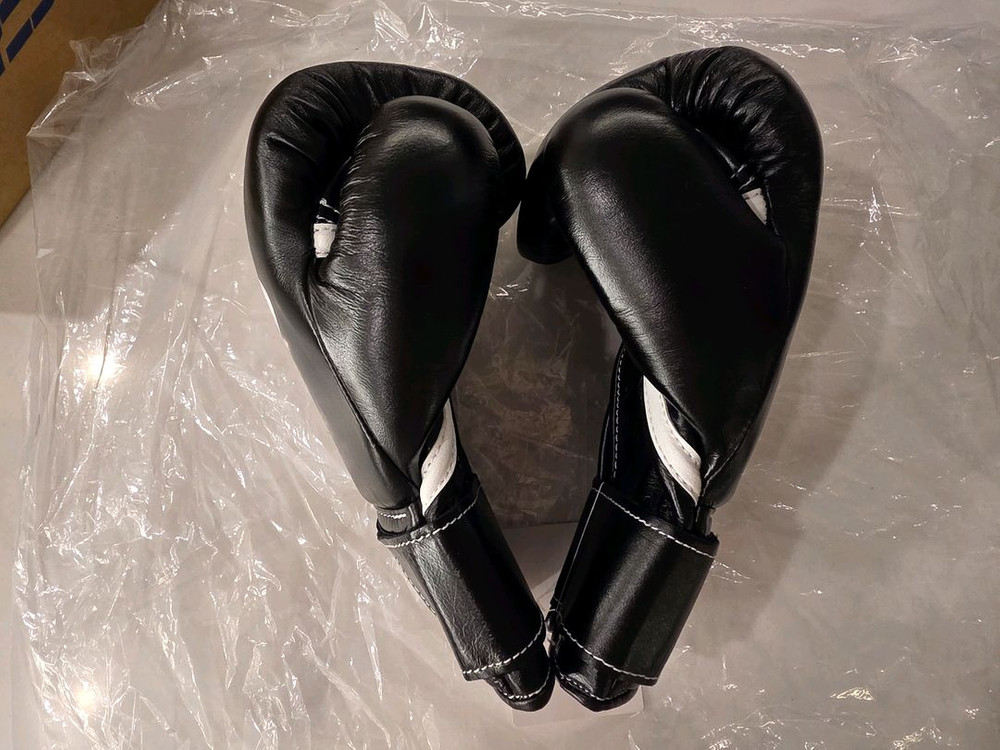 위닝글러브 8온스 벨크로 블랙 이미지