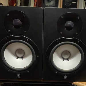 야마하 HS80m 모니터 스피커 이미지