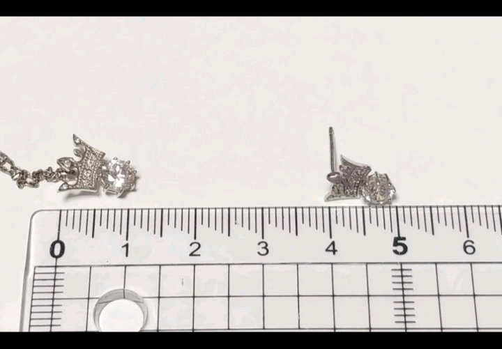 제이에스티나실버목걸이귀걸이 이미지