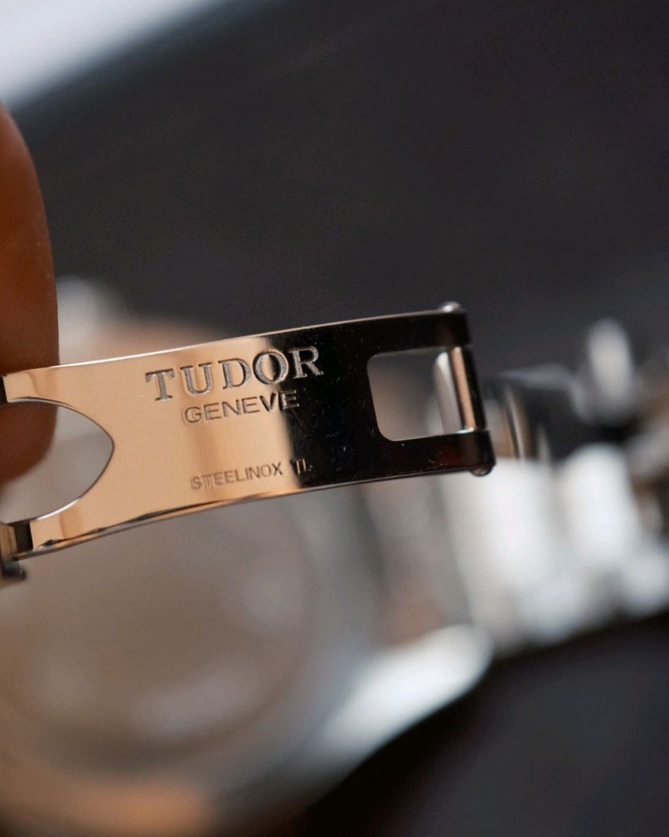 튜더 스타일 38mm 오토매틱 시계 이미지