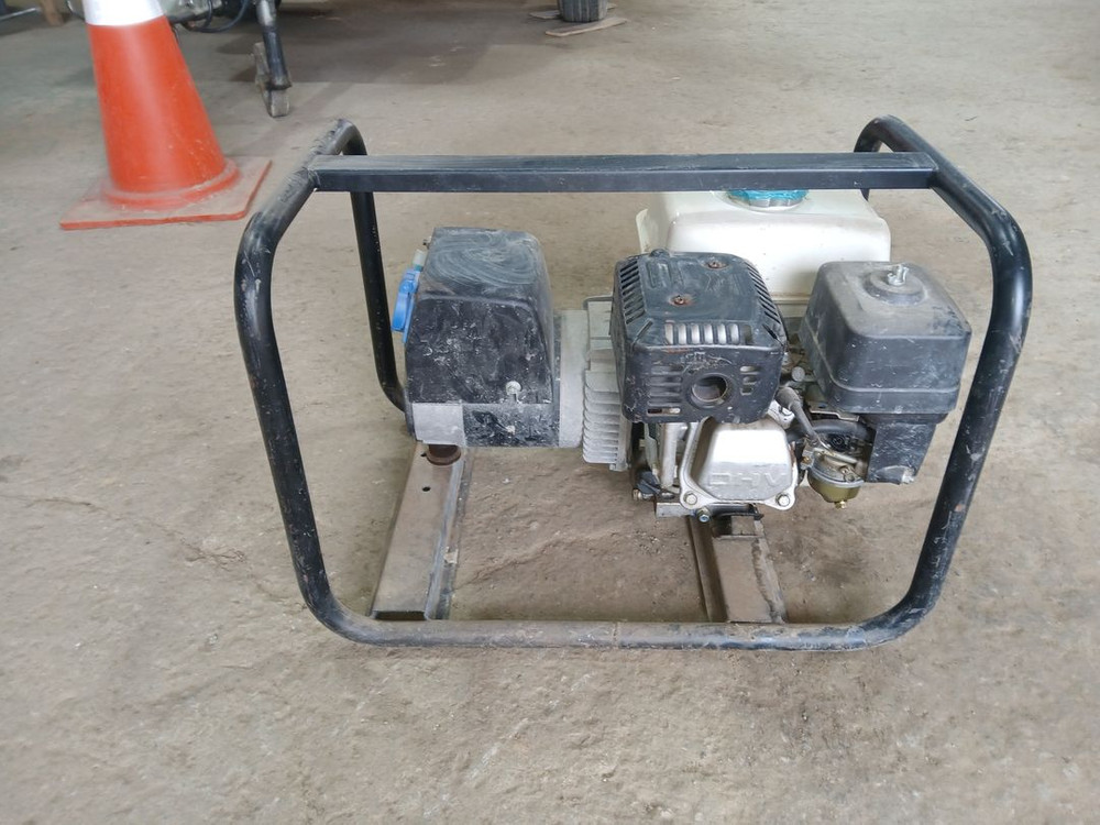 발전기. 혼다. 젠스타 E.S 3700. 35만원 이미지