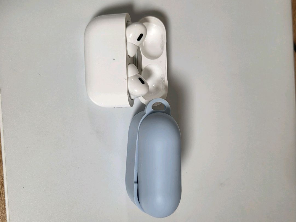 에어팟 프로 2세대 8핀 이미지