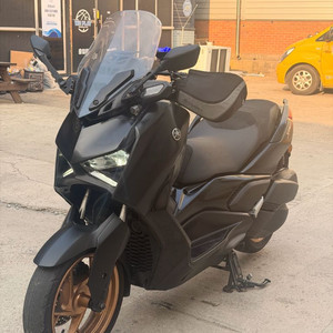 xmax300 23년식 페리모델 판매합니다 이미지