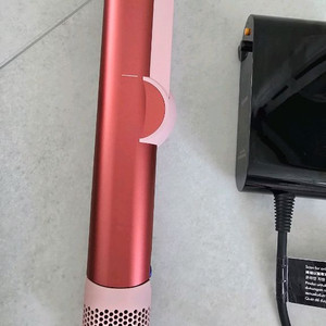 다이슨 에어스트레이트 스트레이트너 블러디 핑크 이미지