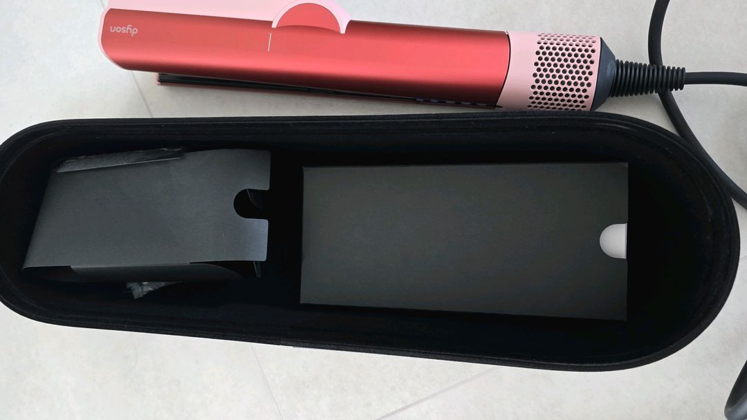 다이슨 에어스트레이트 스트레이트너 블러디 핑크 이미지