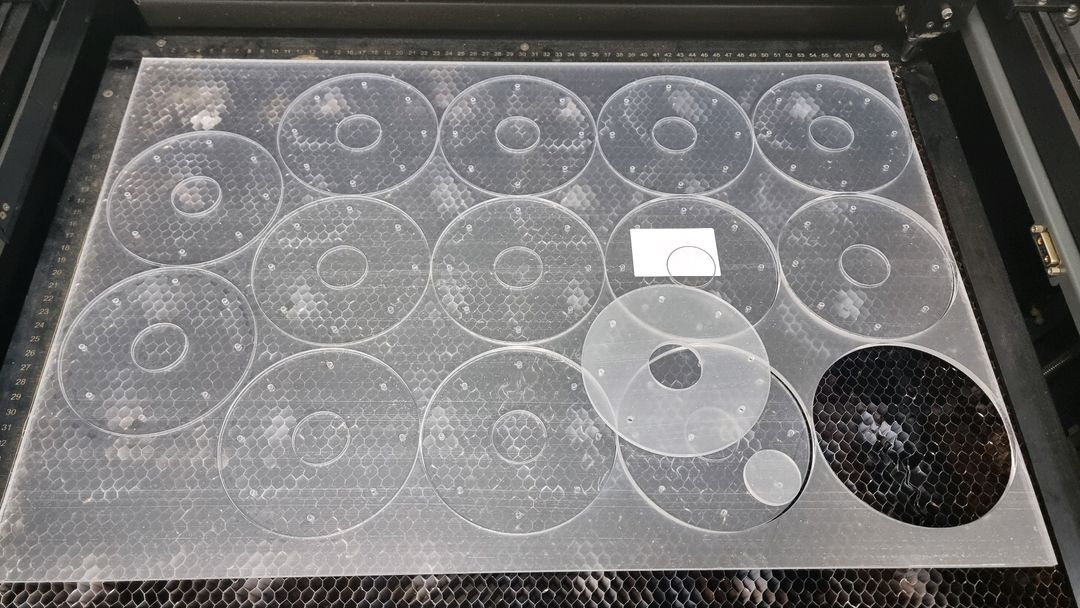 유니버셜 레이저 레이져 각인기/커팅기 이미지