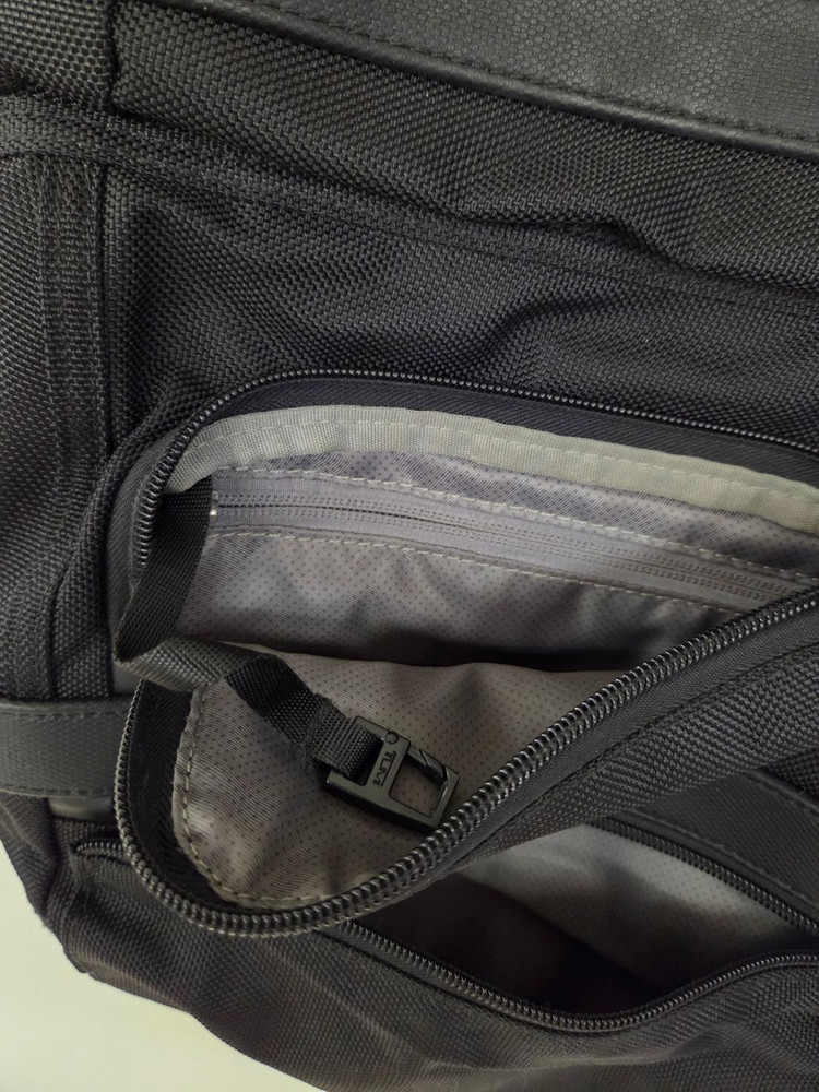 투미 알파 브리프팩 백팩 이미지