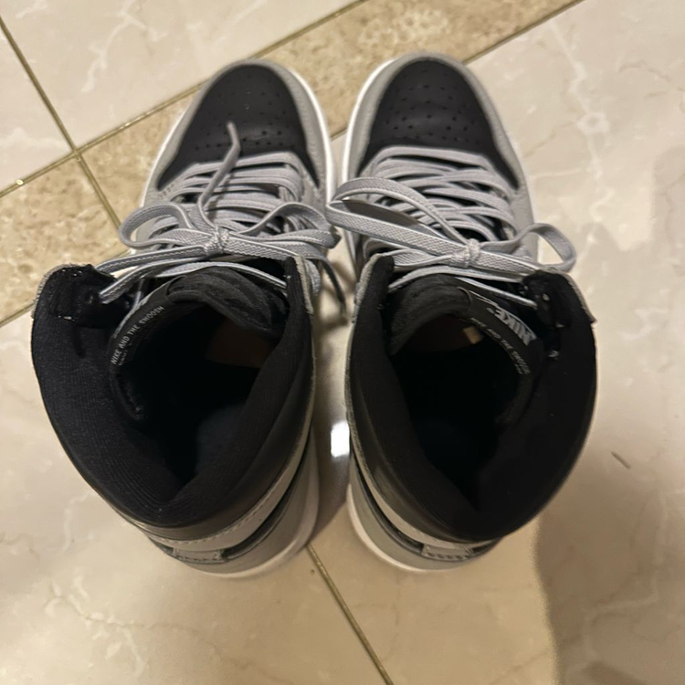 조던 1 레트로 하이 OG 쉐도우 2.0 250사이즈 판매합니다 이미지