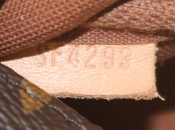 정품 루이비통 미니 포쉐트 파우치백 이미지