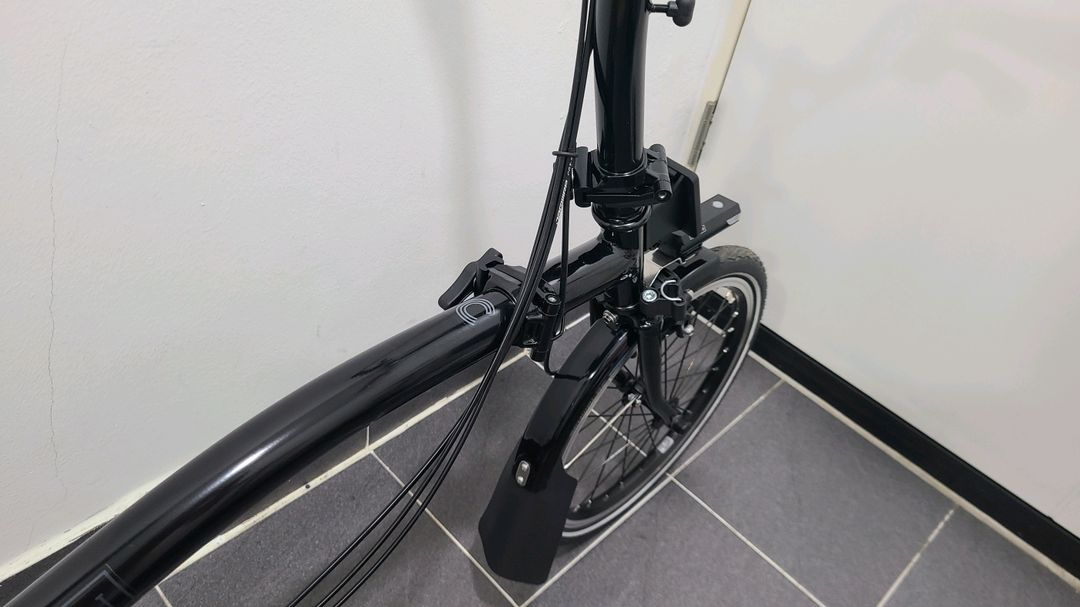 [인하] 신차급 브롬톤 c라인 익스플로어 올 블랙에디션 싸게 팝니다. 이미지