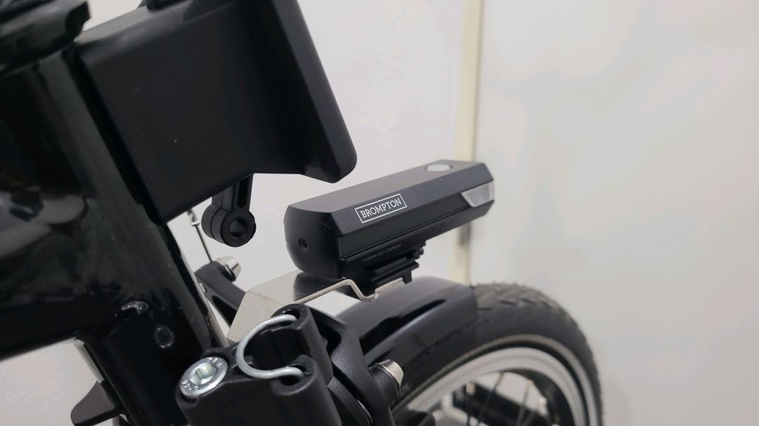 [인하] 신차급 브롬톤 c라인 익스플로어 올 블랙에디션 싸게 팝니다. 이미지