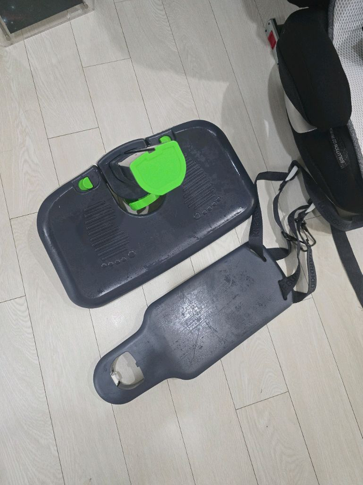 싸이벡스 Solution Q2 Fix 주니어 카시트 이미지