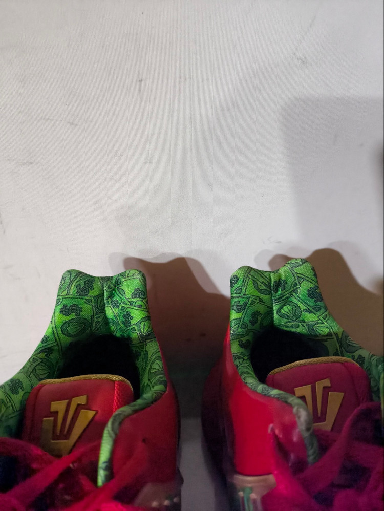 265mm 스폰지밥 x 나이키 카이리 로우2 집게사장 이미지