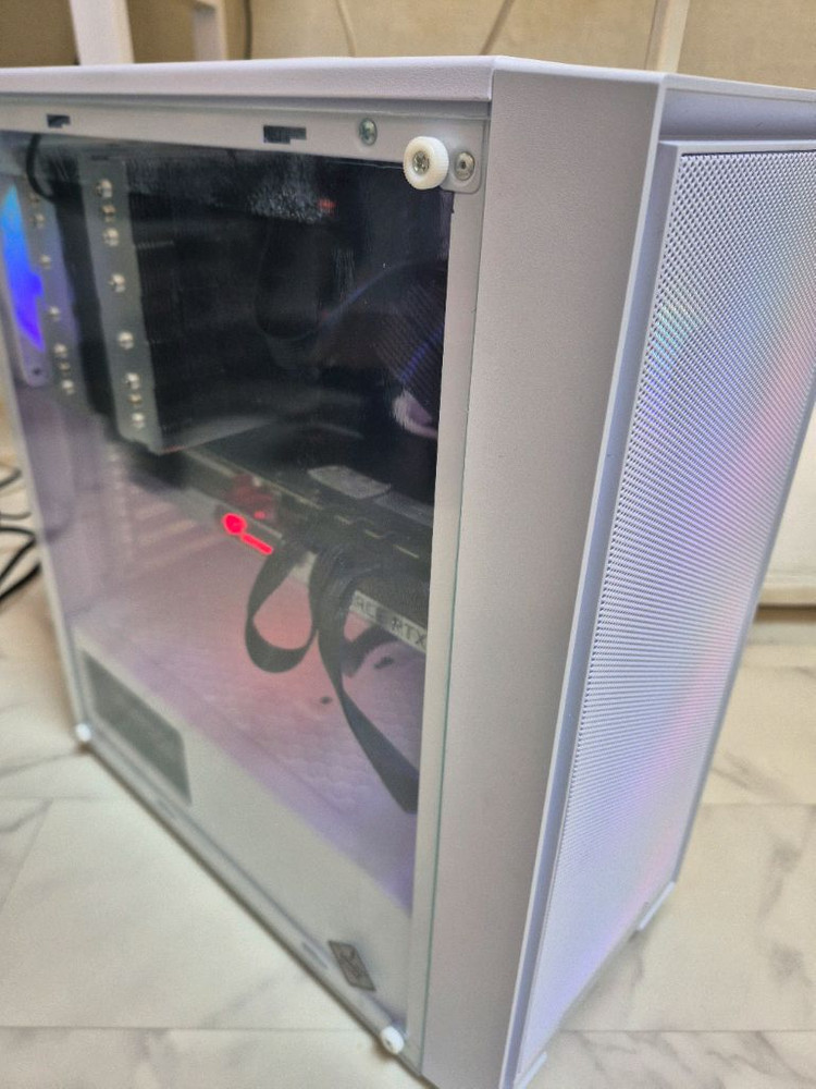 게이밍 컴퓨터 PC 3080ti 13700kf 싸게팝니다 이미지