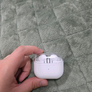 버즈3프로 화이트 풀박스 이미지