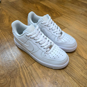 나이키 에어포스1 07 로우 올백 이미지