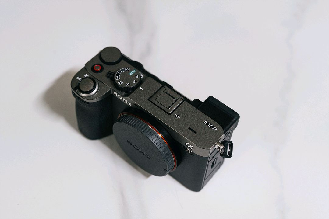 소니 A7C2 블랙, NP-FZ100 배터리 이미지