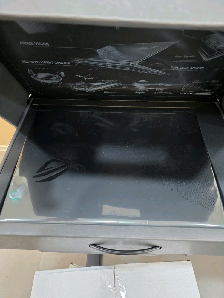 ASUS ROG STRIX SCAR 16 5090 32G 2TB 이미지