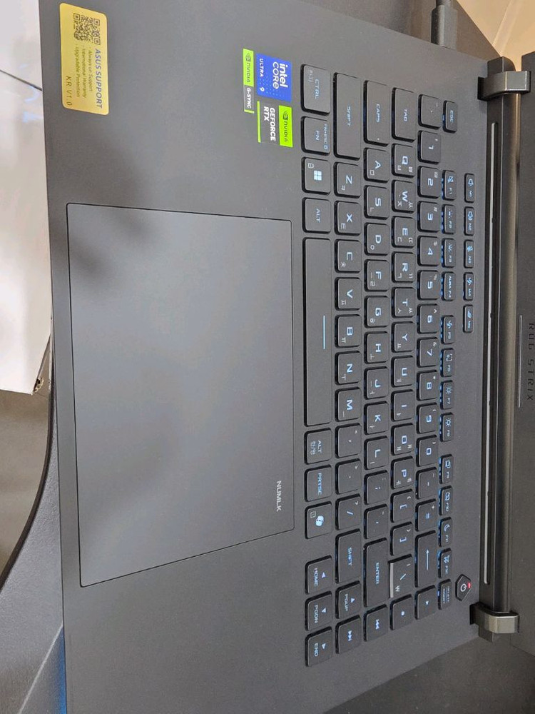 ASUS ROG STRIX SCAR 16 5090 32G 2TB 이미지