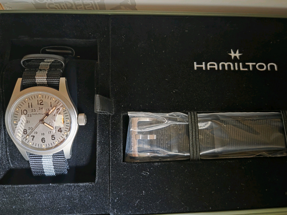 해밀턴 카키필드 도쿄에디션(캣키필드) 이미지