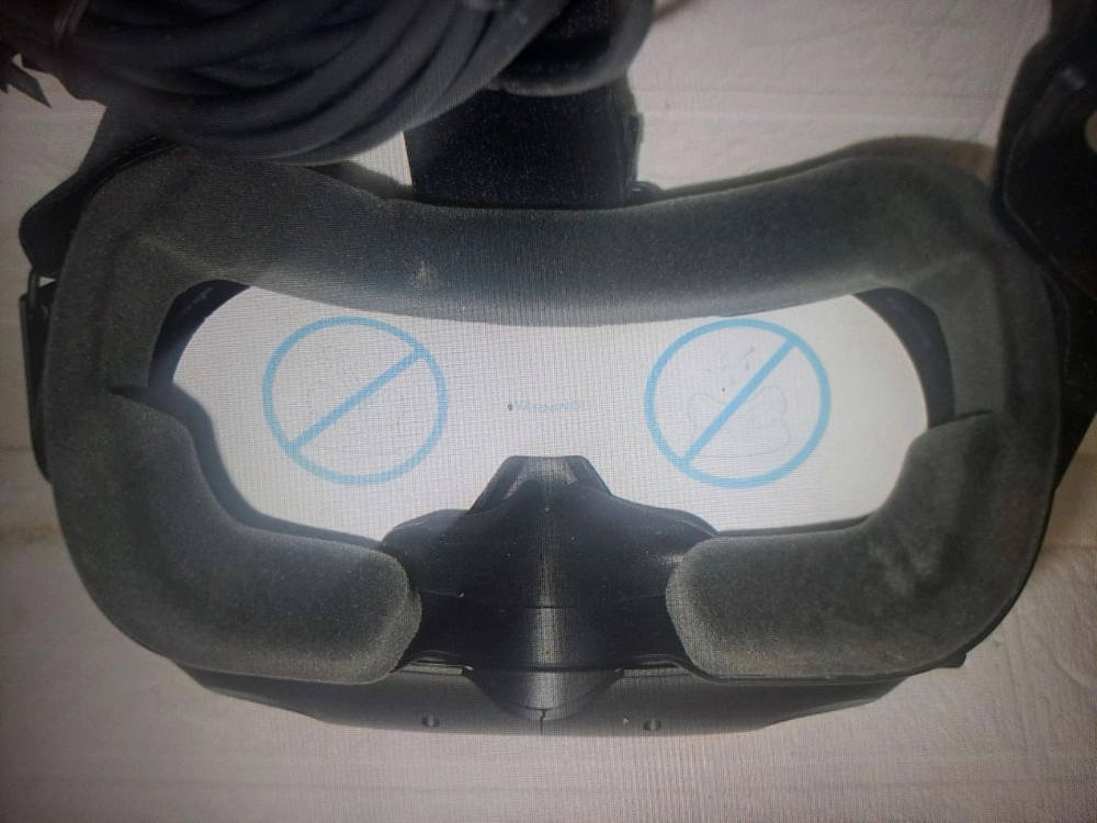 HTC VIVE VR 헤드셋 세트 판매 이미지