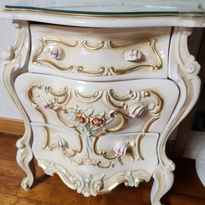 앤틱가구 크랙가구 협탁테이블 이미지