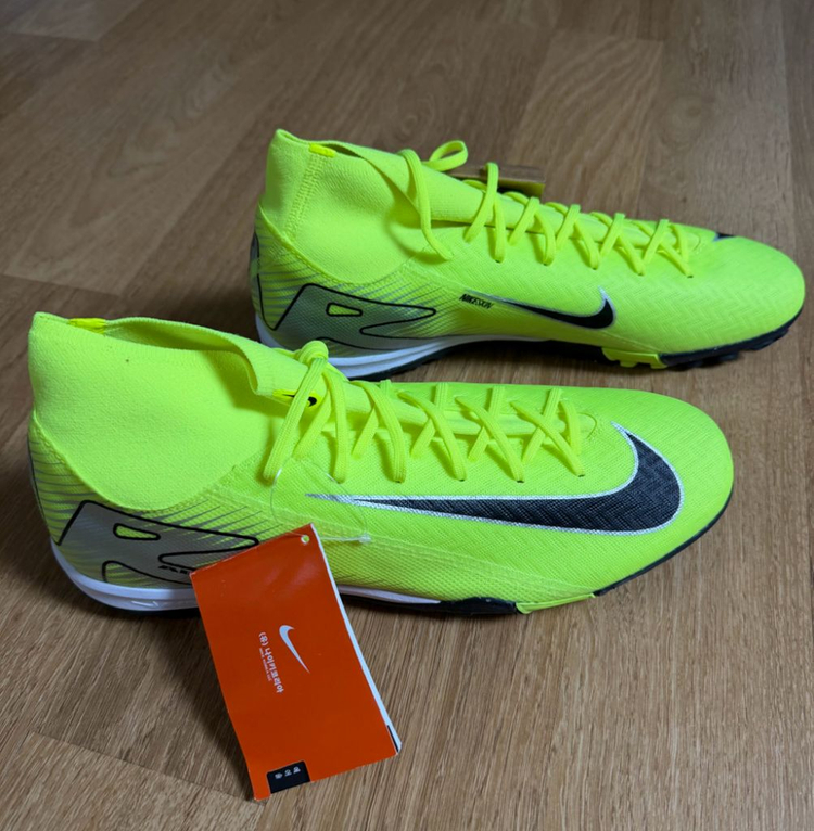 [280] 나이키 줌 머큐리얼 슈퍼플라이10 아카데미 TF 풋살화 이미지