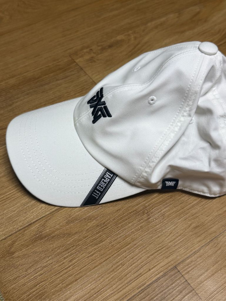 PXG 화이트 볼캡 모자 이미지