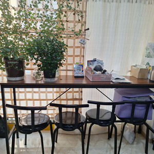 의자 식탁 이미지