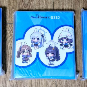 블루아카 GS25 콜라보 띠부씰북 이미지