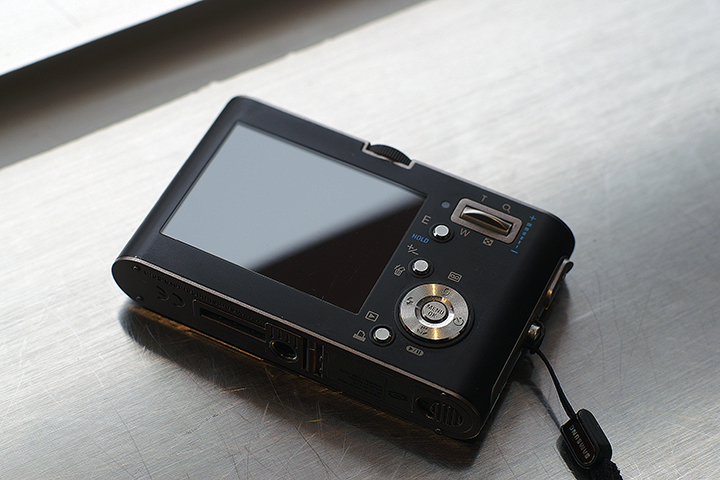 삼성 빈티지 디카 VLUU NV3 (블랙) 신품베터리 팝니다 이미지