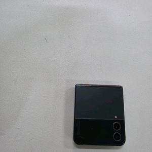 갤럭시 Z플립4 블랙 256GB 이미지