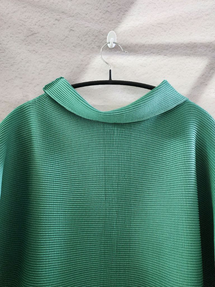 이세이미야케 미 가디건 이미지