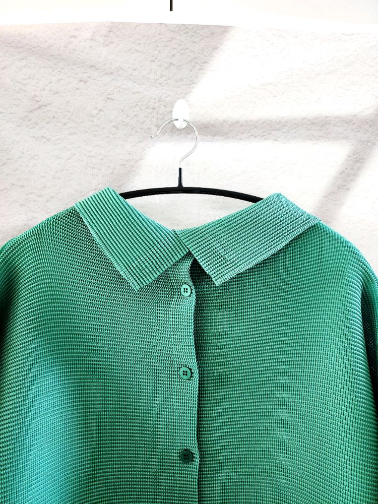 이세이미야케 미 가디건 이미지