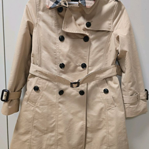 닥스키즈 트렌치코트 140 사이즈 판매합니다 이미지